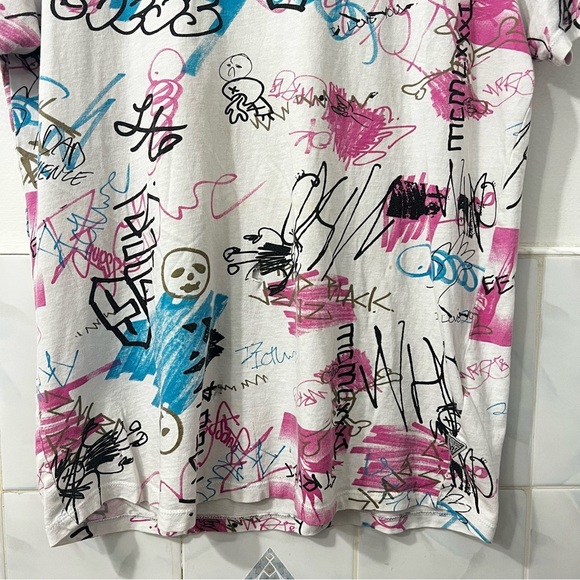Guess Men's White Graffiti All Over Print Streetwear Skater Cotton Shirt Size S - Picture 3 of 12